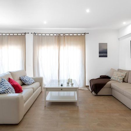Maka Beach Apartment V Кастельдефельс Экстерьер фото