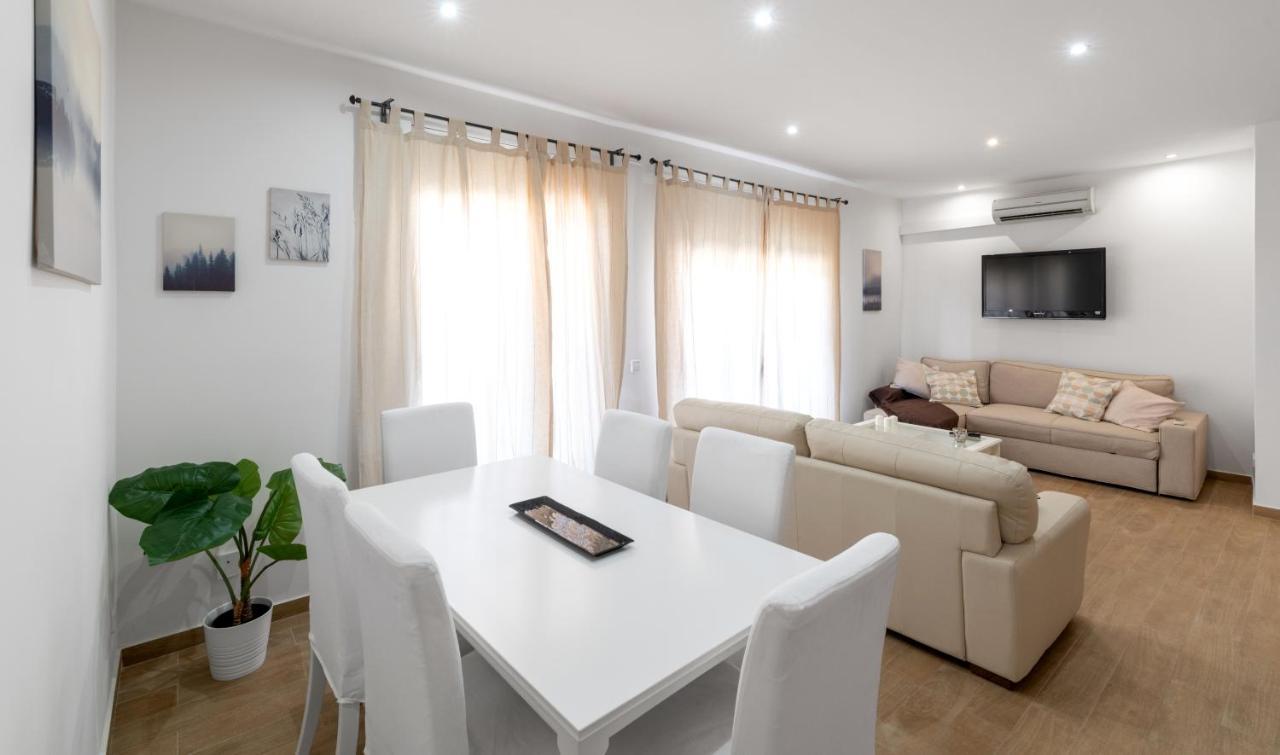 Maka Beach Apartment V Кастельдефельс Экстерьер фото