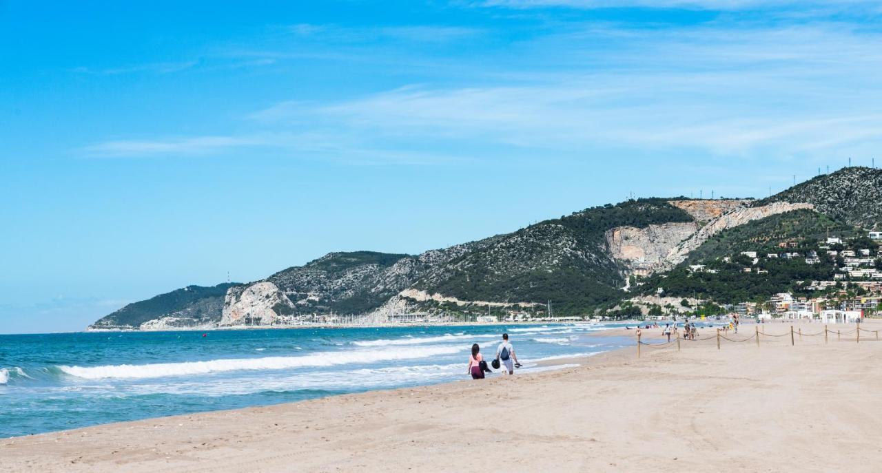 Maka Beach Apartment V Кастельдефельс Экстерьер фото