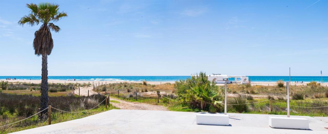 Maka Beach Apartment V Кастельдефельс Экстерьер фото