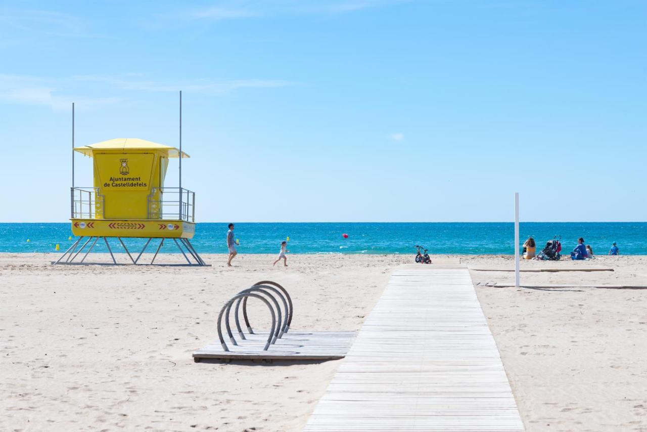 Maka Beach Apartment V Кастельдефельс Экстерьер фото